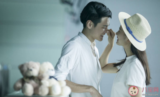 恋爱脑在恋爱中快乐吗 为什么女生更容易恋爱脑