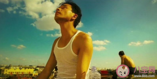 我们为什么要怀念张国荣 张国荣身上有什么魅力 我们为什么要怀念张国荣 张国荣身上有什么魅力