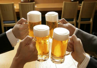 为什么人类喜欢喝酒 喝酒能带给我们什么