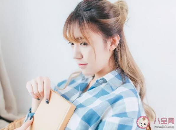 追的女孩说不想谈恋爱还有机会吗 哪些举动是在暗示要你追她 追的女孩说不想谈恋爱还有机会吗 哪些举动是在暗示要你追她