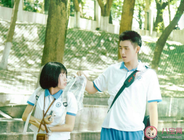 没有谈过校园恋爱会遗憾吗 大学时期的恋爱是利还是弊 没有谈过校园恋爱会遗憾吗 大学时期的恋爱是利还是弊