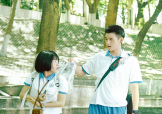 没有谈过校园恋爱会遗憾吗 大学时期的恋爱是利还是弊