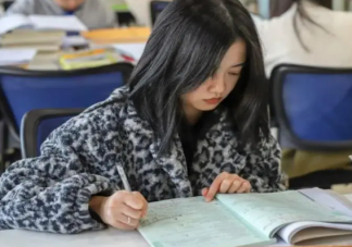 ​职场人反复考研值得吗 职场人要一直考研吗