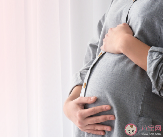 产后妈妈有多辛苦 如何帮助产后妈妈们走出困境