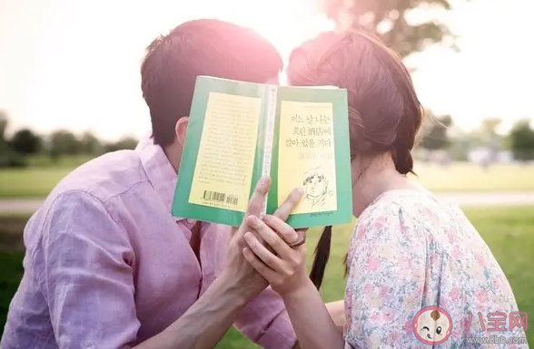 为什么很多人憧憬大学恋爱 想在大学谈恋爱是什么原因