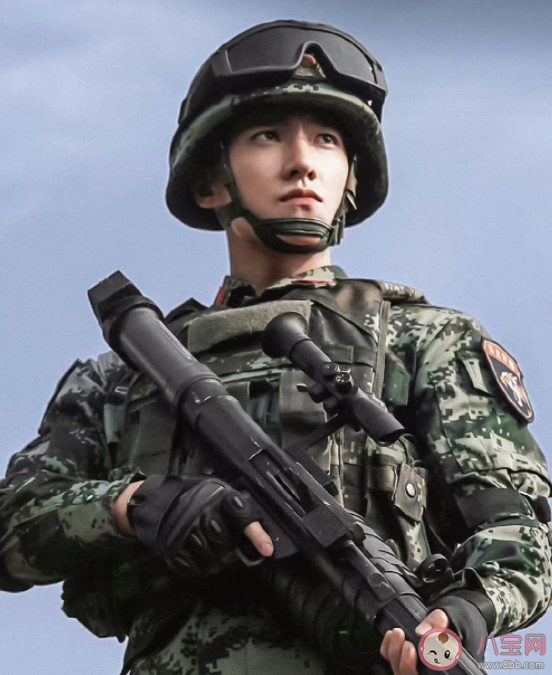 《特战荣耀》燕破岳为什么射击不好 郭笑笑是怎么教燕破岳的