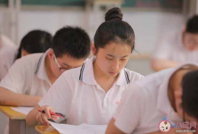 高考会比平时考试简单吗 高三模拟考没考好怎么办