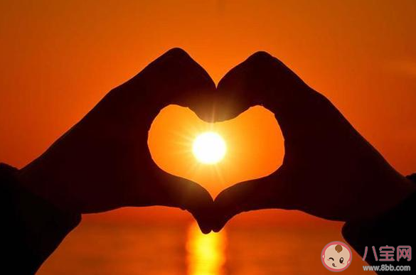 注定有缘分的两个人是什么样的 见到命中注定的人会有什么感觉 注定有缘分的两个人是什么样的 见到命中注定的人会有什么感觉