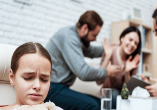 原生家庭的痛真的能毁掉一个人的爱情和婚姻吗 作为另一半要注意什么