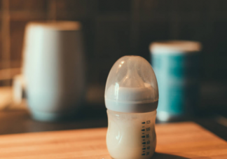 选择奶粉时你有纠结症吗 婴幼儿奶粉如何选择