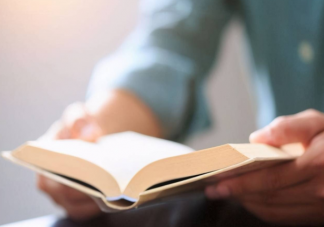 工作后的你多久没读书了 已经工作了读书还有用吗