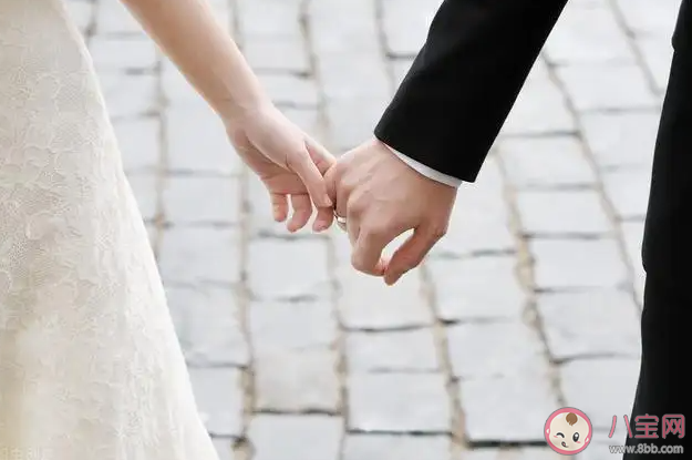 恋人之间需要说谢谢吗 恋人要不要互相道谢 恋人之间需要说谢谢吗 恋人要不要互相道谢