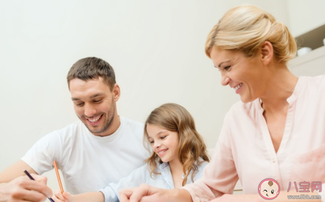 科学育儿如何全家参与 如何让爸爸多参与育儿 科学育儿如何全家参与 如何让爸爸多参与育儿