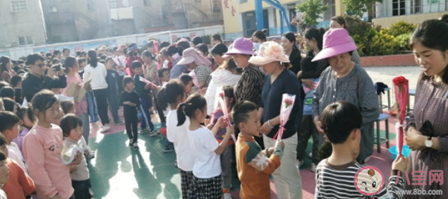 2022小学母亲节最新活动报道稿三篇 2022小学母亲节活动现场报道美篇