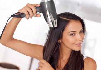 你会立即吹干头发吗 洗完头发要不要吹干