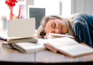 为什么午睡醒来会觉得孤独 午睡与不午睡的人差别在哪