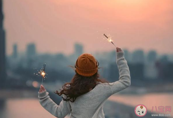 为什么说爱自己是终身浪漫的开始 怎样才能爱自己 为什么说爱自己是终身浪漫的开始 怎样才能爱自己