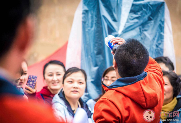 为什么说男女搭配干活不累 男女搭配干活不累的原因有哪些 为什么说男女搭配干活不累 男女搭配干活不累的原因有哪些