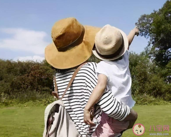 父母缺位对孩子的成长影响有多大 父爱缺失的人长大后会怎样