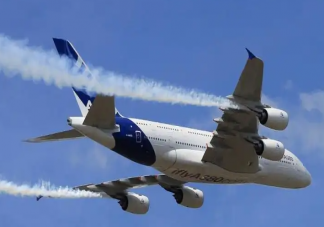 为什么飞机会偏离跑道 为什么紧急撤离时不要携带行李