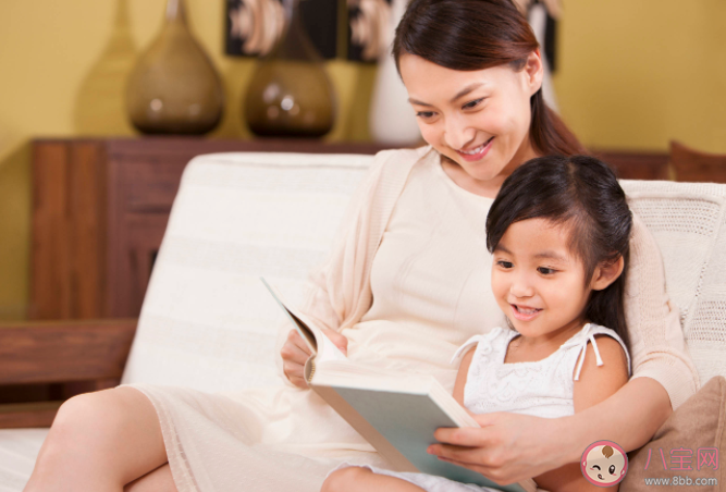 宝宝为什么总爱抢手机 宝宝总抢手机怎么办