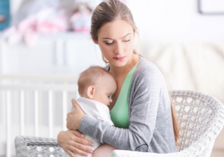 女性产后情绪该如何调节 产后心情烦躁的原因