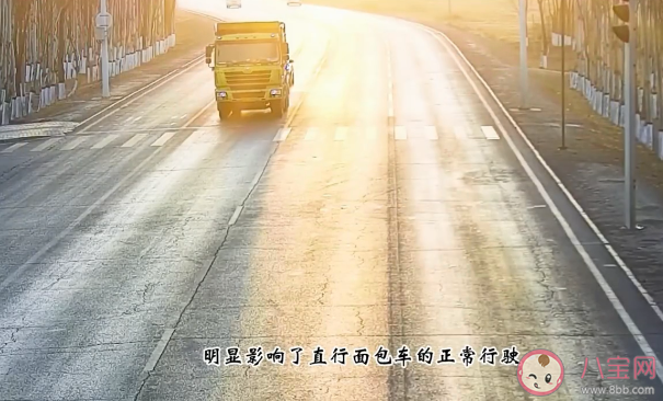 什么是无接触式交通事故 无接触式事故谁担责 什么是无接触式交通事故 无接触式事故谁担责