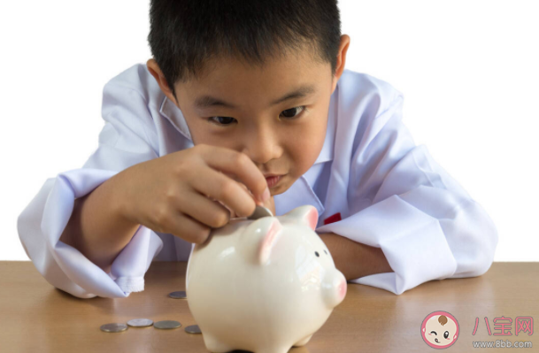 小孩子总是乱花钱该怎么办 孩子为什么会乱花钱