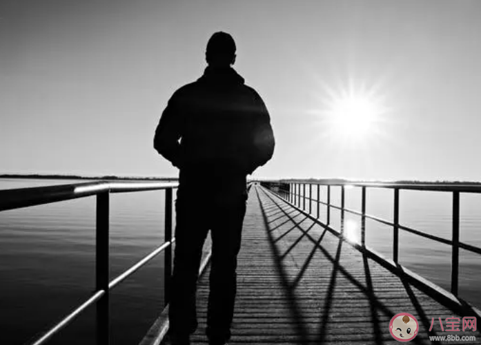 可以等到自己喜欢的人吗 爱情中要一直等待吗