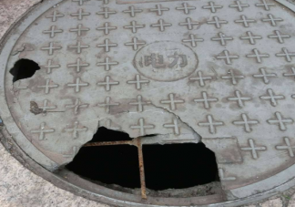 如何避免井盖吃人悲剧再次发生 为什么井盖吃人问题长期存在