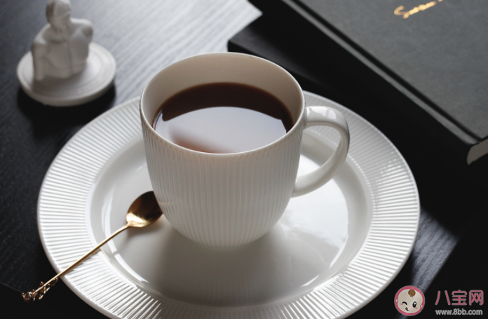 为什么喝咖啡牙齿会变黄 喝咖啡为什么会影响我们的口气 为什么喝咖啡牙齿会变黄 喝咖啡为什么会影响我们的口气