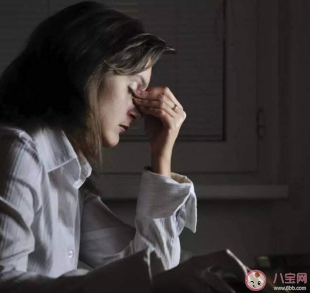 长期熬夜会伤胃吗 熬夜时身体承受着哪些煎熬