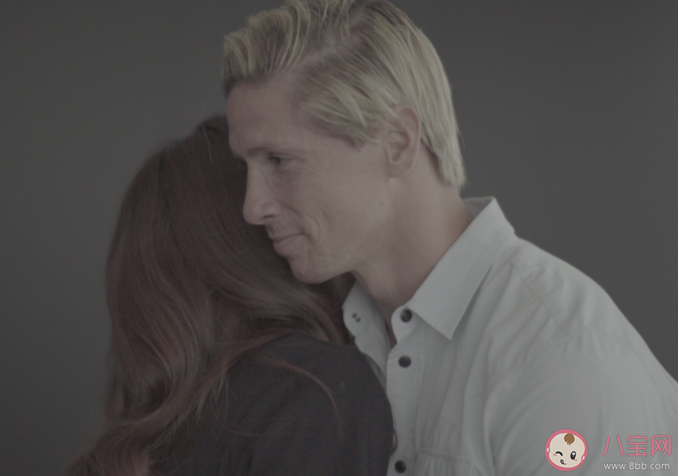 拥抱有助女性缓解压力吗 拥抱的好处有什么 拥抱有助女性缓解压力吗 拥抱的好处有什么