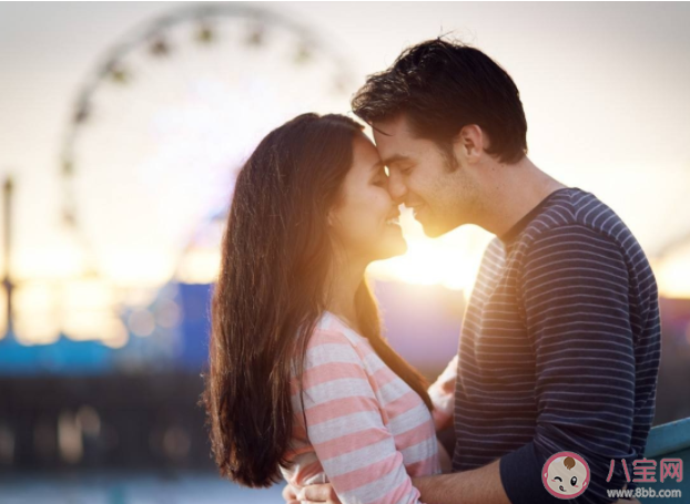 拥抱有助女性缓解压力吗 拥抱的好处有什么 拥抱有助女性缓解压力吗 拥抱的好处有什么