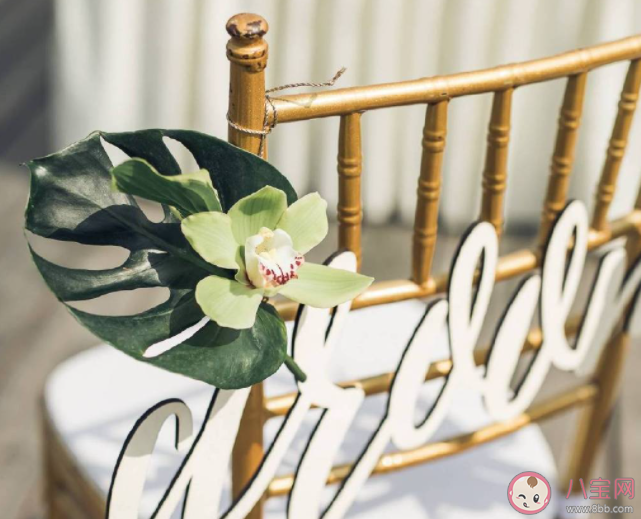 下班后收到工作消息应该回吗 下班了还要不要回工作消息