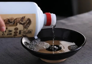 年轻人为什么看不上白酒了 白酒不受年轻人欢迎了吗