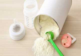 奶粉结块了还能喝吗 怎么看能不能喝