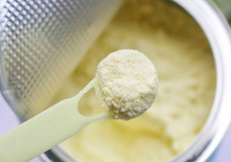 怎么避免奶粉结块 3大常见奶粉存储误区