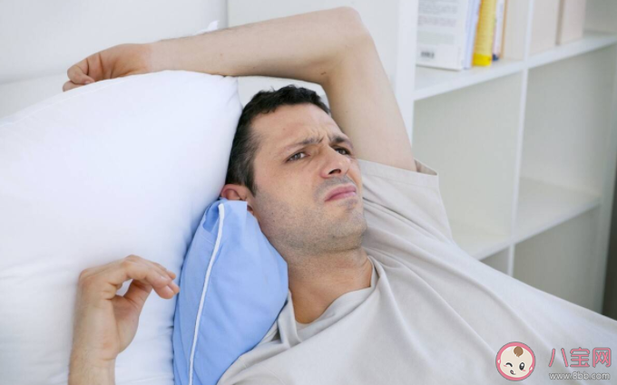 女性更容易比男生感到冷吗 正常体温是37℃还是36.5℃