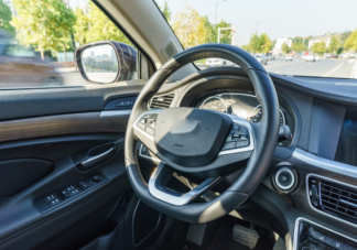 车内开空调睡觉为什么会致死 在车里长时间休息要注意什么