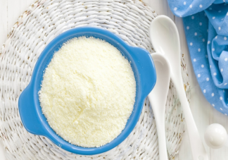 宝宝第一罐奶粉怎么选 不同类型奶粉适合不同孩子