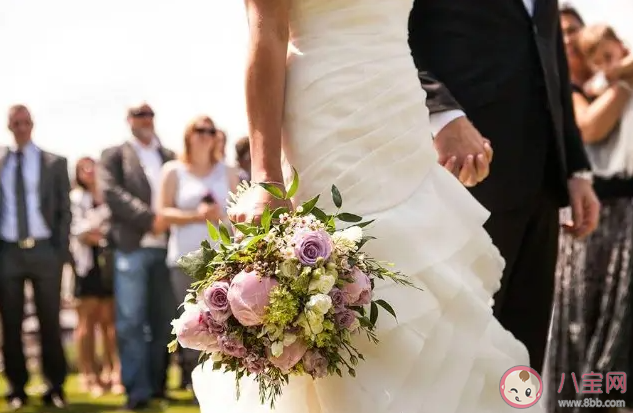 中国人结婚为啥越来越晚 这一代人为何会晚婚