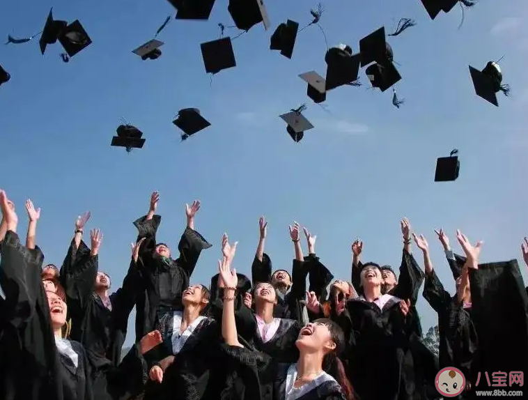 毕业前后的生活有啥区别 毕业后生活有什么变化