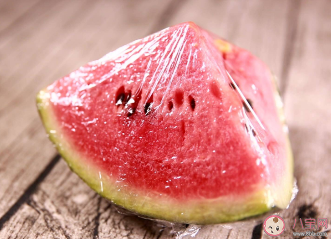 隔夜冰西瓜到底能不能吃 西瓜上的病菌是怎么来的 隔夜冰西瓜到底能不能吃 西瓜上的病菌是怎么来的