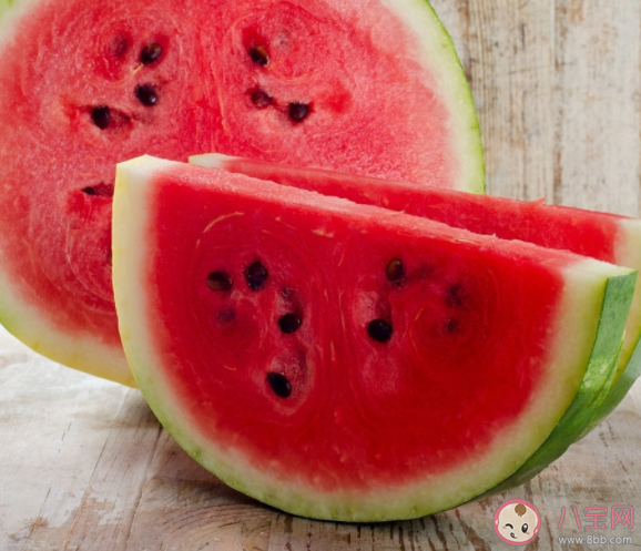 夏天怎样安全吃瓜 西瓜应该在什么时间吃 夏天怎样安全吃瓜 西瓜应该在什么时间吃