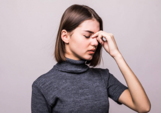 闭目养神养的到底是什么 闭目养神的好处是什么