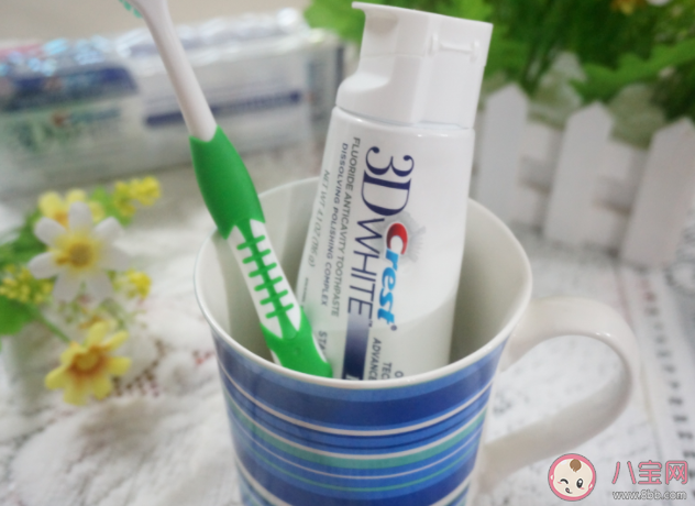 美白牙膏真的有美白作用吗 市面上的美白牙膏有哪几种 美白牙膏真的有美白作用吗 市面上的美白牙膏有哪几种