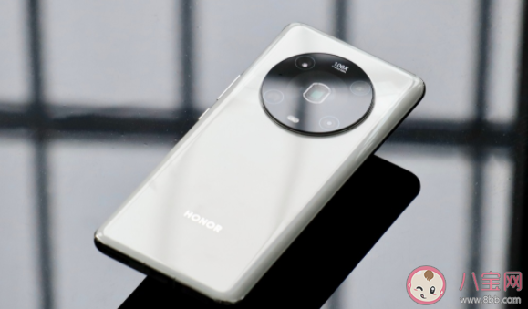 玻璃和素皮材质手机怎么选 手机背壳材质优劣对比 玻璃和素皮材质手机怎么选 手机背壳材质优劣对比