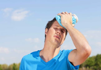 热射病和中暑有什么区别 热射病哪些人是高危人群