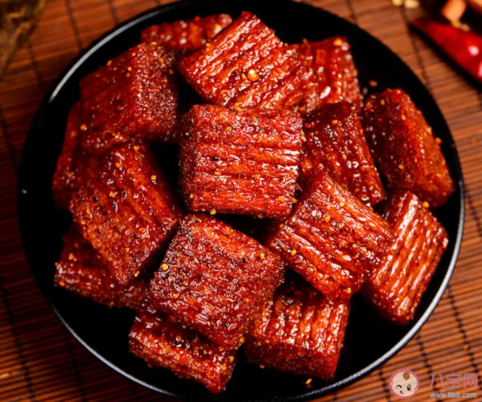 年轻人到底有多爱辣条 为什么辣条深受喜爱